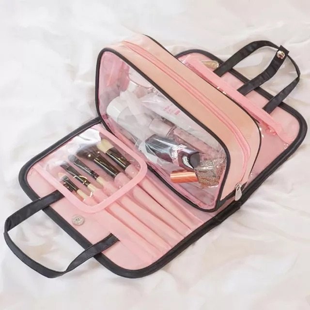 a picture showing a travel makeup bag to sell online for profit