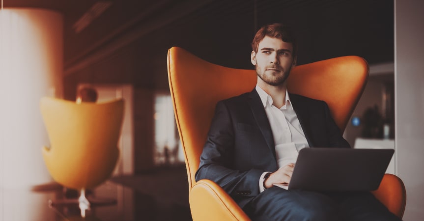 Picture of an ecommerce businessman with a laptop