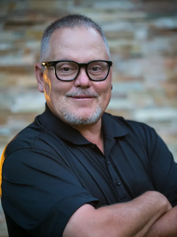 a picture of Bob Parsons, the founder of GoDaddy