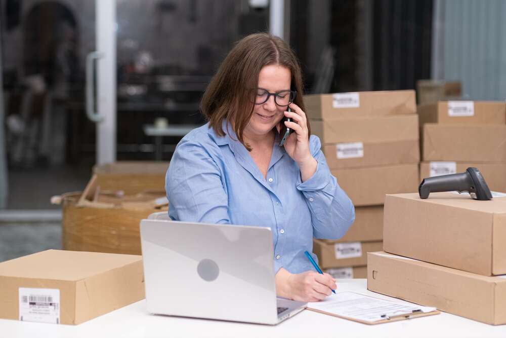 photo of a woman managing dropshipping