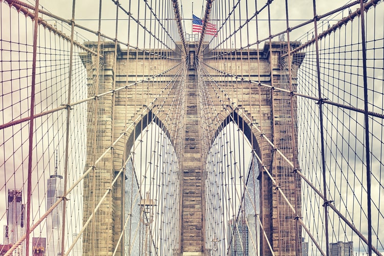 picture of the brooklyn bridge